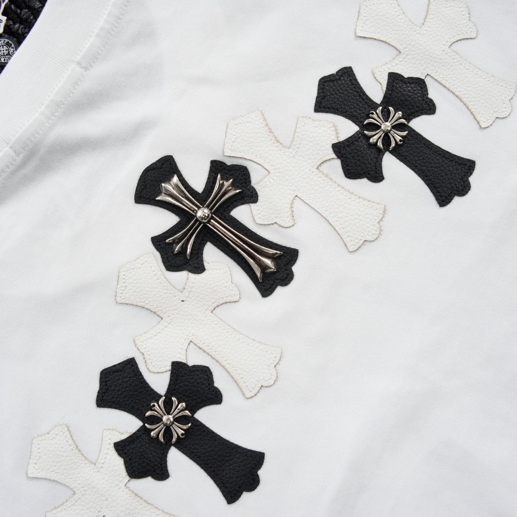 Chrome Hearts Contrast Cross Applique T-Shirt — detail