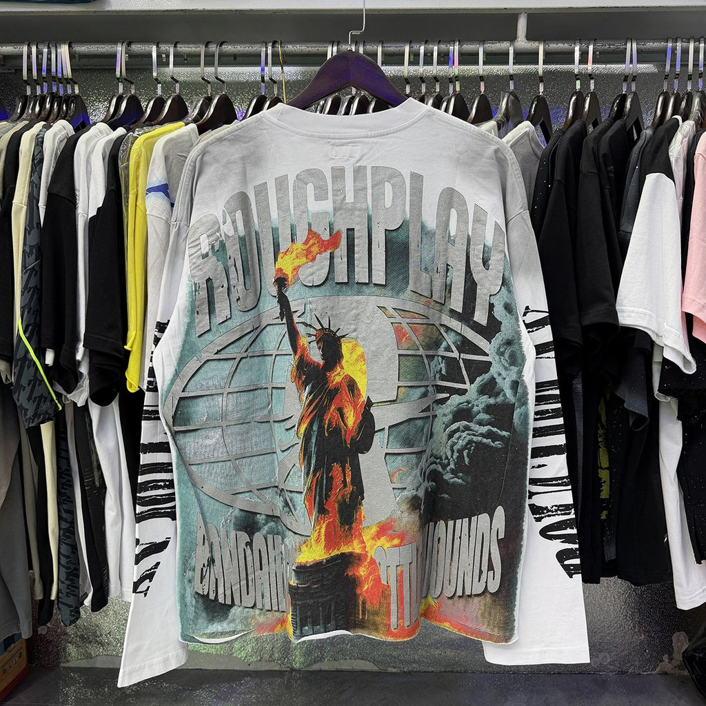 Rough Play Statue of Liberty Graphic Long-Sleeve T-Shirt — context
