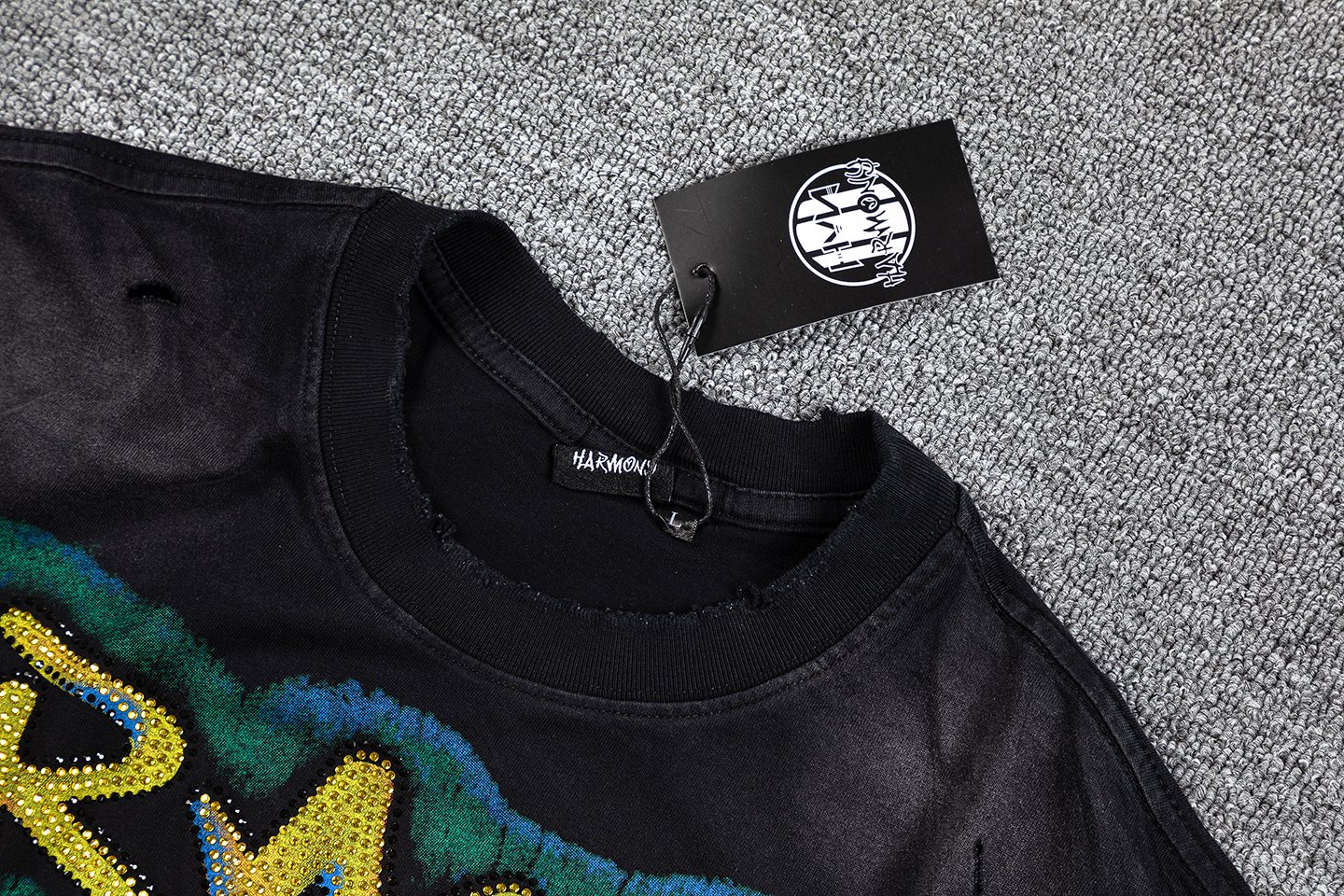 HARMONY Mountain Graphic Short-Sleeve T-Shirt — hang_tag