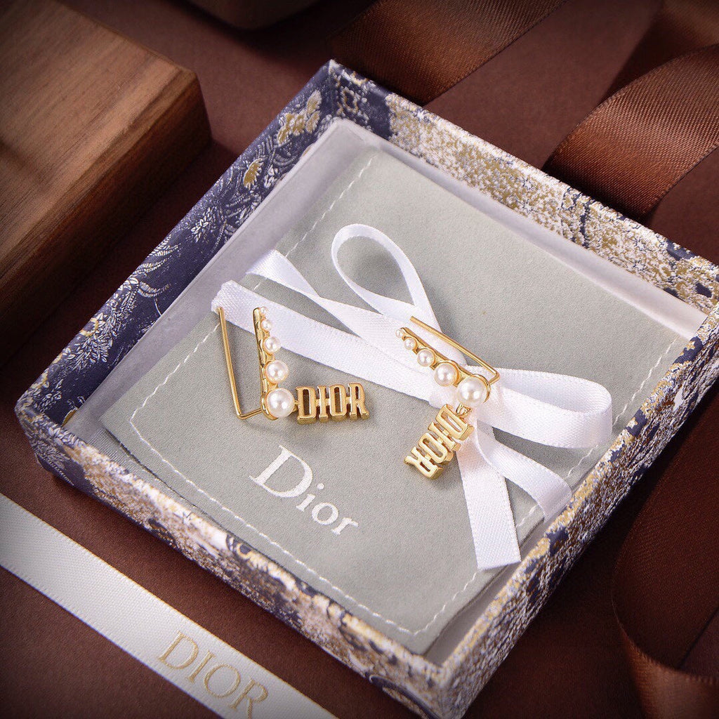 Dior Revolution Resin Pearls 18K Gold Earrings