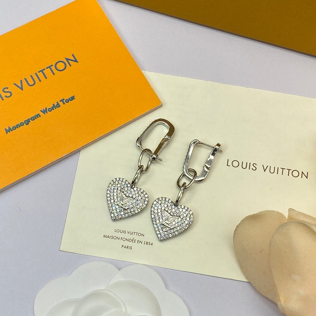 Louis Vuitton Diamond Heart 18K Gold Earrings