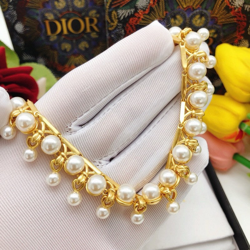 Dior 30 Montaigne Pearl 18K Gold Necklace