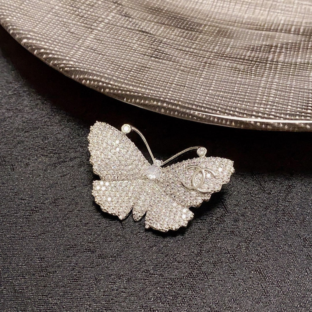 Chanel Butterfly Diamonds 18K Gold Brooch